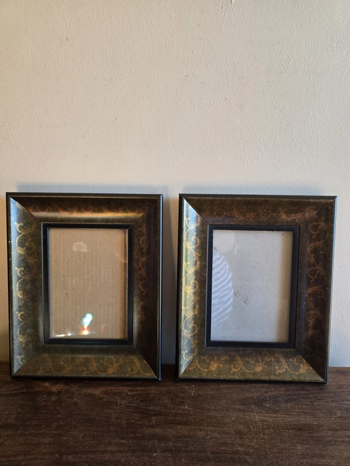  2 marcos de fotos colgantes negros dorados de cerámica para lobby talla 7-1/4x5-1/4" Foto 1 de 4