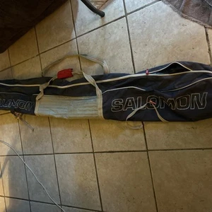Bolsa de esquí de viaje marca Salomon (ver fotos) de colección color azul sin ruedas - Imagen 1 de 7