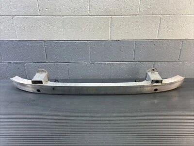 Barra protectora de soporte de refuerzo para parachoques trasero BMW 535i GT F07 2010-2013 FABRICANTE DE EQUIPOS ORIGINALES Foto 1 de 4