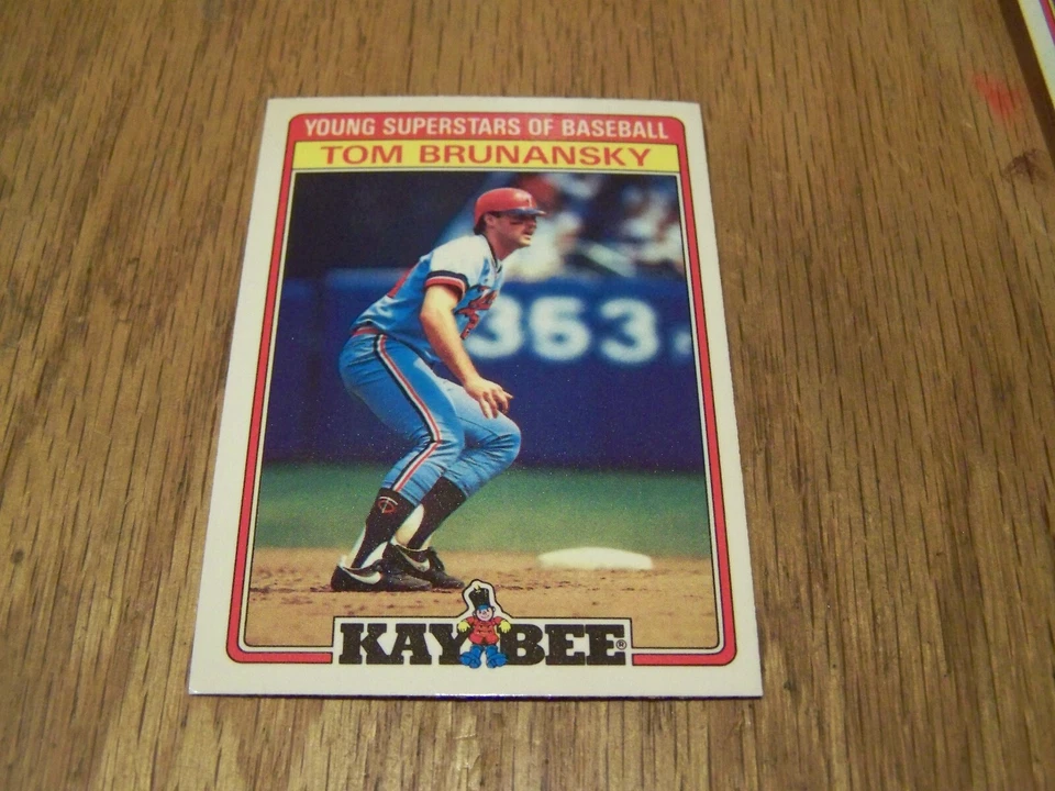 TOM BRUNANSKY  1986 KAY BEE  YOUNG SUPERSTARS OF BASEBALL  BASEBALL CARD # 4 - Image 1 of 1