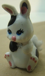 Modellino giocattolo vintage 1995 Littlest Pet Shop Hop N' Hide White Spotted Bunny Kenner - Foto 1 di 13