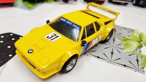SCALEXTRIC BMW M1 AMARILLO 4063 SCALEXTRIC EXIN MADE IN SPAIN - Imagen 1 de 15