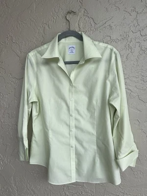 Camisa Brooks Brothers 346 abotonada para mujer talla 12 ajustada sin planchar verde claro Foto 1 de 4