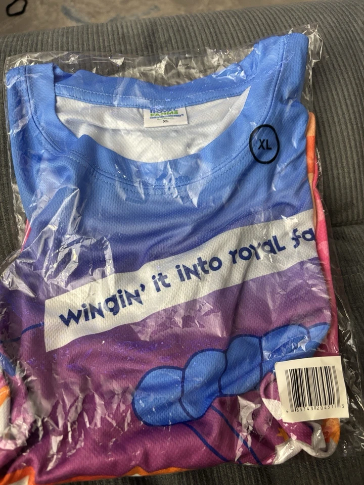 Royal 2025 Upright Metal Vacuum Cleaner