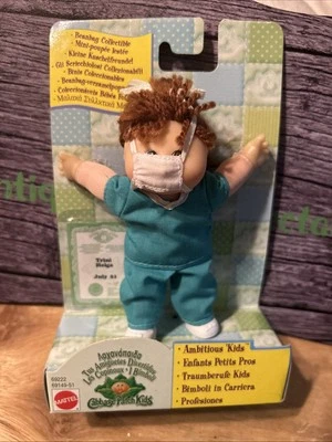 Cabbage Patch Kids (Ambitious Kids) Bolsa de Feijão Colecionável Vintage Trini Helga - Imagem 1 de 4