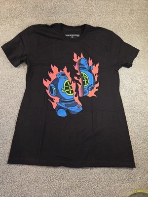 Camiseta de Buceo Para Hombres Rosa Delfín Talla Mediana Negra Camiseta Gráfica NUEVA  Foto 1 de 4