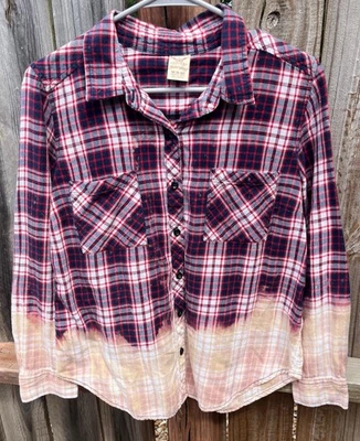 男女通用漂白法兰绒仿旧褪色纽扣衬衫 M 码蓝色/红色 — 第 1/4 张图片