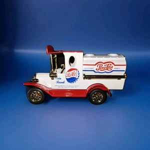 Golden Wheel Die Cast 1917 Pepsi Cola Delivery Truck Bank With Key 1:24 Scale... - Picture 1 of 6