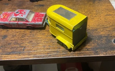 Matchbox Lesney England No.43 Pony Trailer with car - Image 1 of 4