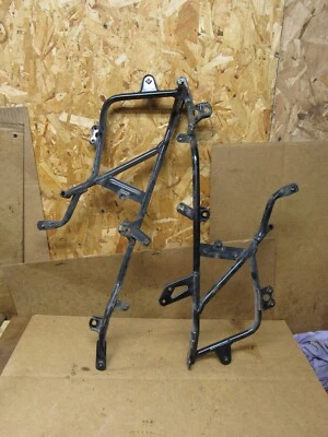 Yamaha Venture Royal XVZ12TDK 1983 carenado delantero soporte lateral rieles estancias Foto 1 de 4