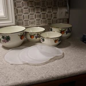 4 Vintage Enamel Fruit Design NESTING MIXING Storage BOWLS With Lids - Picture 1 of 13