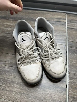 Jordan Flight 23 Blanco/Plata Metálico Talla 11 Usado Foto 1 de 4