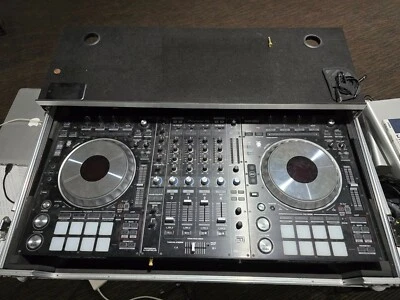 Pioneer DDJ-SZ2 DJ Controller Serato 4-Channel + Odyssey Case - Image 1 of 4