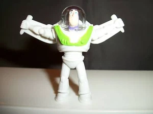 TOY STORY Disney NESTLE MAGIC Figure Toy BUZZ LIGHTYEAR - Picture 1 of 1