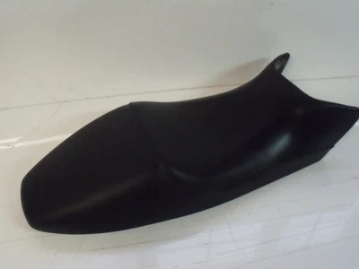 ALMOHADILLA DE ASIENTO DUCATI MONSTER S2R 800 OEM + KIT DE HERRAMIENTAS S4R 1000 Foto 1 de 4