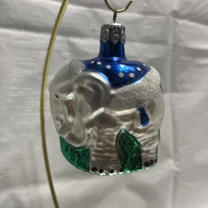 Vintage Poland Hand Blown Glass Elephant Ornament Silver Blue Green - Picture 1 of 5