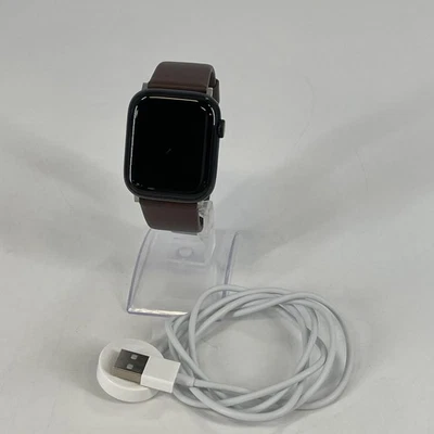 Correa de cuero para Apple Watch (Serie 8) 45 mm negro espacial aluminio (LTE) con arañazos Foto 1 de 4