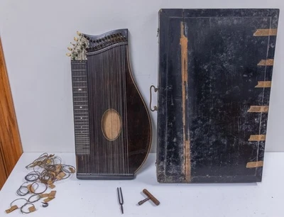 Arpa de guitarra antigua - cítara de concierto de 32 cuerdas - necesita cuidado Foto 1 de 4