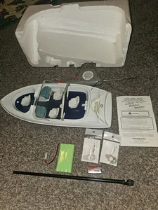 Aviva Fishin Buddy Remote Control RC Boat Catches Real Fish up to 2lb  - Picture 1 of 7
