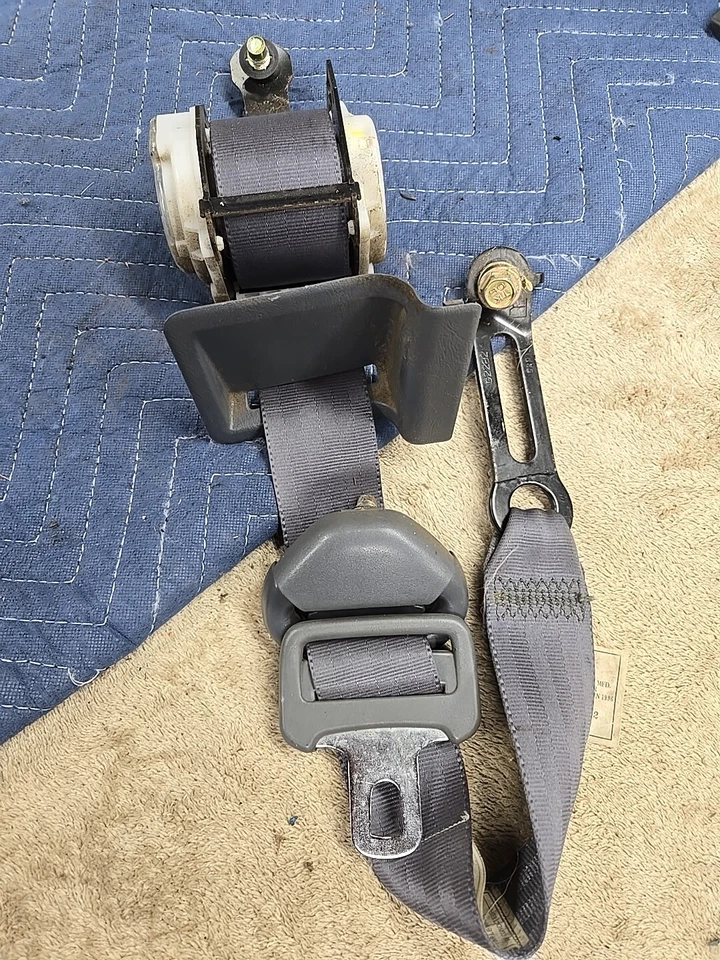 1996 TOYOTA TACOMA CINTO DE SEGURANÇA TRASEIRO CABINE ESTENDIDA DESTRO Cinza OEM P5371b115 - Imagem 1 de 1