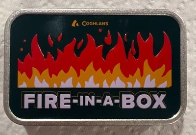 Coghlan's Fire In A Box Camping Exterior Kit de Supervivencia Foto 1 de 4