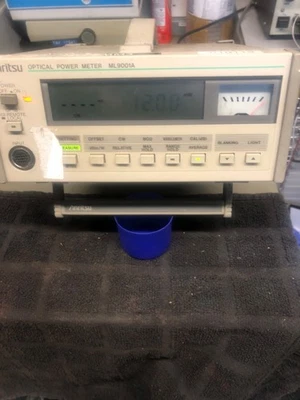 ANRITSU ML1009A optical power meter powers on tested - Image 1 of 4