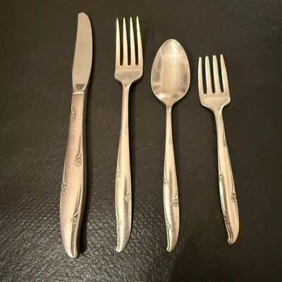 Juego De Colección De 4 Cubiertos Oneida Community Flores Plateadas Años 50 Foto 1 de 4