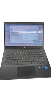 HP Chromebook 14 G6 14" 1.1GHz N4020 4GB RAM 32GB SSD Chrome OS (Grade A No AC) - Picture 1 of 3
