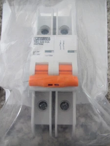 New Phoenix Contact TMC 82D 02A / 2907652 2A 2P Circuit Breaker Free Shipping - Picture 1 of 3