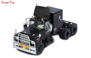 IXO Models Convoy Mack serie R negro 1966 con cabina trasera escala 1/43 - Imagen 1 de 12