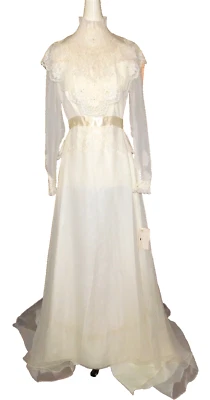 Vestido de novia vintage modesto blanco encaje cuello alto transparente largo tren victoriano Foto 1 de 4