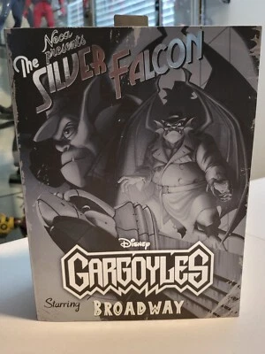 Figura NECA Gargoyles Ultimates Detective Broadway El Halcón de Plata Foto 1 de 4