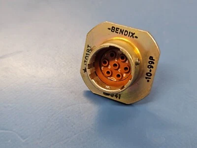 JT01RT10-99P, Circular MIL Spec Connector JT 7C 7#20 PIN WALL RECP - Image 1 of 4