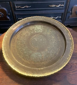 GRAN Bandeja de Latón De Colección 25.5” Grabada Festoneada Mesa Colgante de Pared Redonda - Imagen 1 de 24
