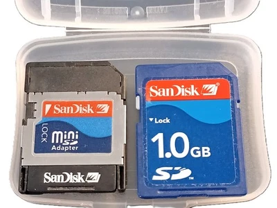 Adaptador SanDisk Mini SD y SanDisk SD 1 GB Foto 1 de 3