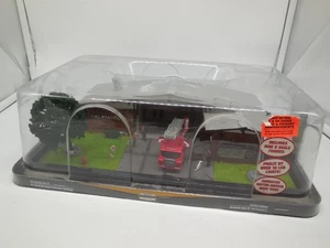 AV2 Menards NEW O Scale #279-3848 Fire Station 12 - Fire Truck LEDs - Picture 1 of 8