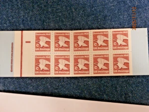 BK-141 BOOKLET C SERIES 2 PANES OF 10  PO FRESH   #44 - Picture 1 of 4