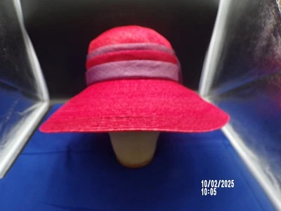 Sombrero de paja para mujer con ala ancha. Rojo y morado. Sombrero Altura 5" Ala. Foto 1 de 4