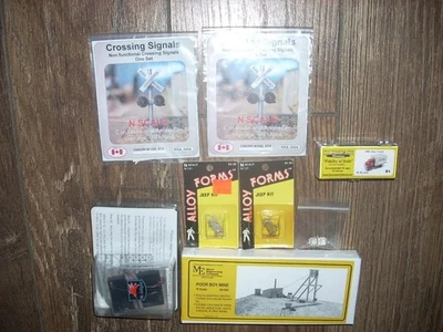 NEW N scale CROSSING SIGNAL KITS, PIE TRUCK, MINE KIT & JEEP KITS FREE SHIP - Image 1 of 4