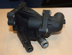 Ford Focus 1.0 Ecoboost Thermostat Housing cm5g-9k478-fa - Picture 1 of 1
