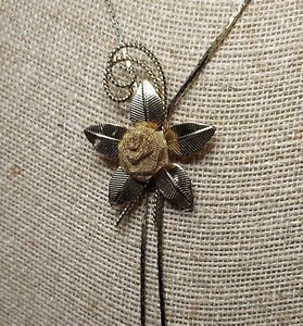 Womens Flower bolo on fine Cobra chain about 28" - Picture 1 of 7