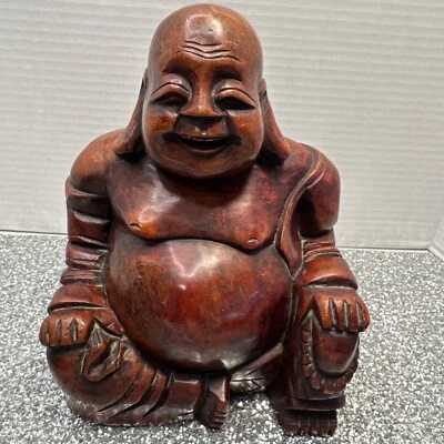 Escultura de madera de caoba Buda sonriente feliz tallada a mano de colección de los años 60 Lg 8,5" Foto 1 de 4