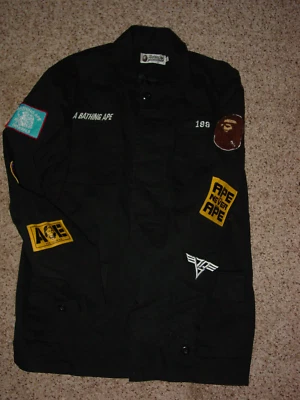 ¡Chaqueta negra con parches BAPE by A Bathing Ape!  Talla XXL Foto 1 de 4