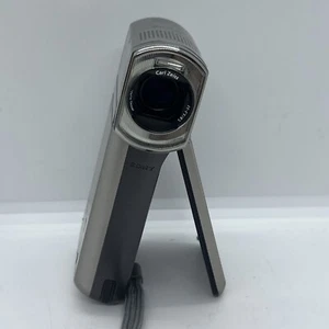 SONY HDR-TG5V Digital HD HandyCam (Japan) -bad Hinge- Parts Or Repair Only - Picture 1 of 16