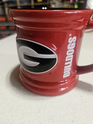 GEORGIA BULLDOGS COFFEE MUG RUSSBERRIES 3 3/4" - Image 1 of 4