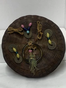 Cesta de costura china decorada vintage anillo de vidrio de 7" y cuentas borlas monedas - Imagen 1 de 9