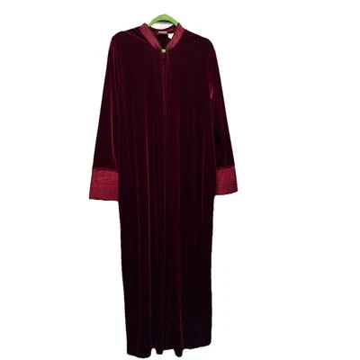 Robe ADONNA Kaftan Dark Red Velvet 1/2 ZIP Asian Neck Paisley Cuffs Size L VTG - Image 1 of 4