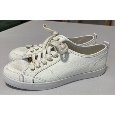 Zapatillas deportivas Guess para mujer 8 oro blanco acento con cordones neutras básicas esenciales años 90 Foto 1 de 4
