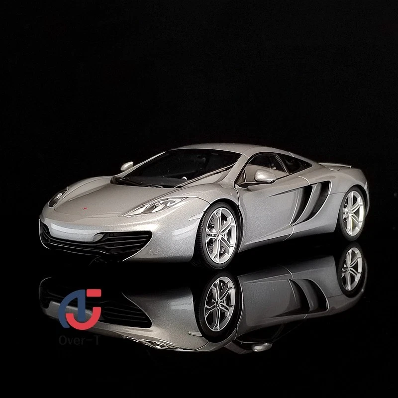 AUTOart 1/18 McLaren MP4 12C simulation metal alloy car model - Image 1 of 4