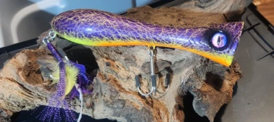 BIG GAME 8" TOPWATER POPPER, Pintado Personalizado (WICKET PURPLE) Foto 1 de 4